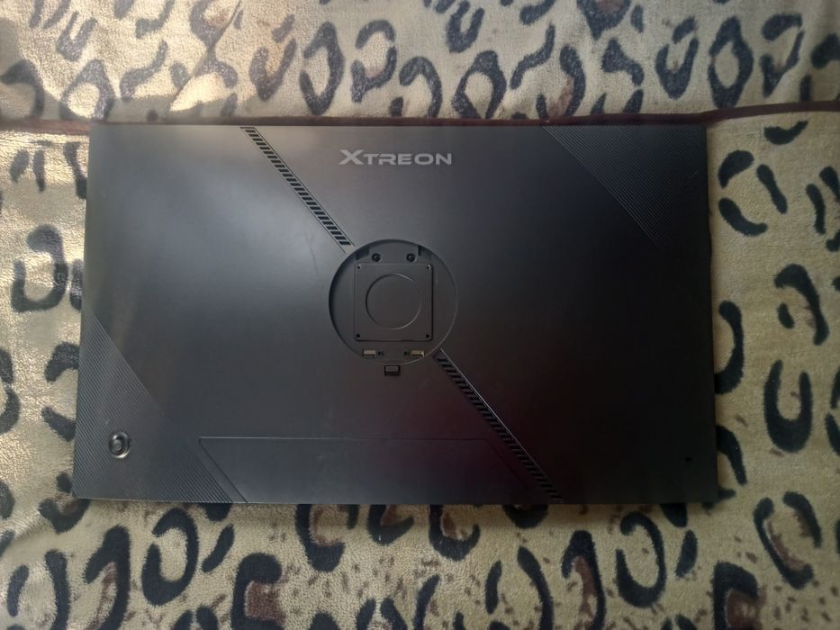 Xtreon XT3266QP.