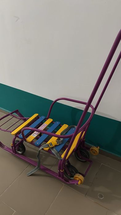 Продам санки в отличном состоянии