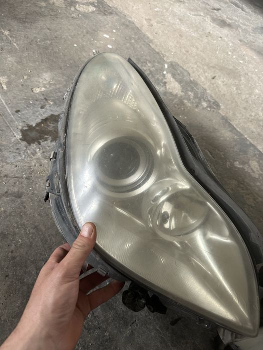 Ксенонови фарове Mercedes CLS W219