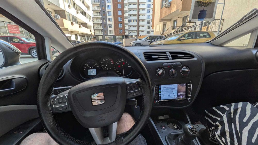 SEAT Leon 2011 — imagine 5