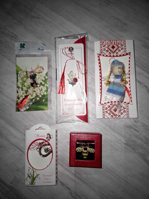 12 mărțișoare, Noi