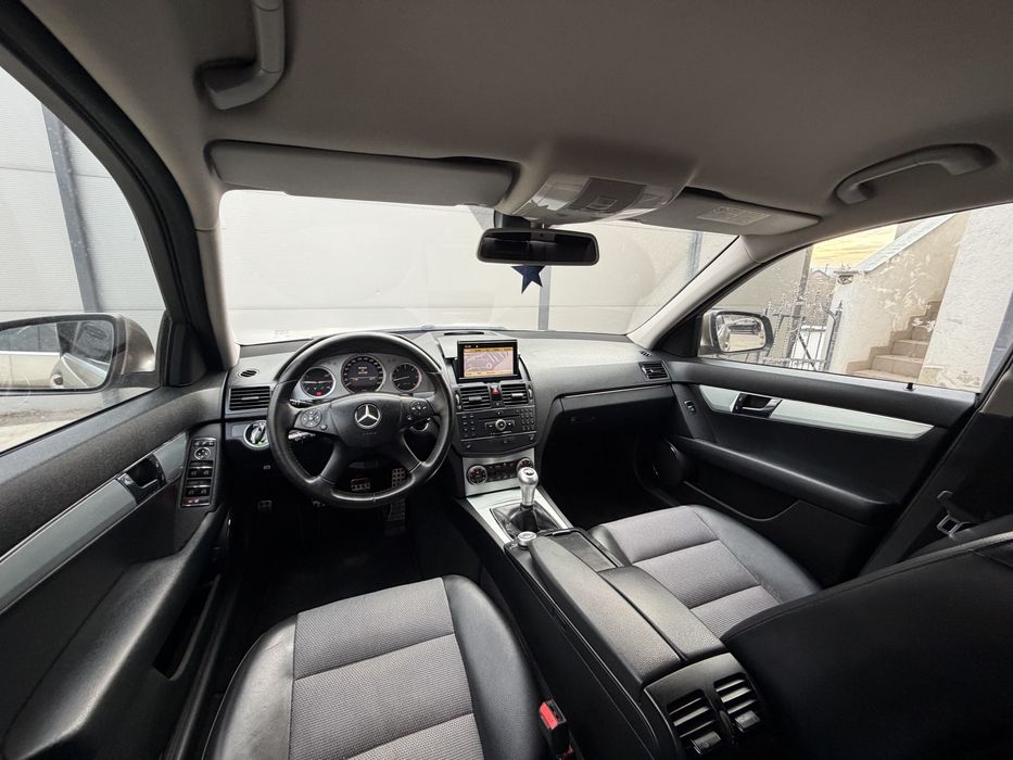 Mercedes C220  170hp