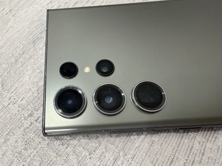Продам Samsung S23 ultra