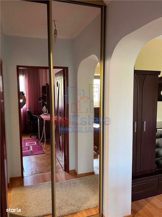 Apartament 2 camere zona Podu Ros etajul 2