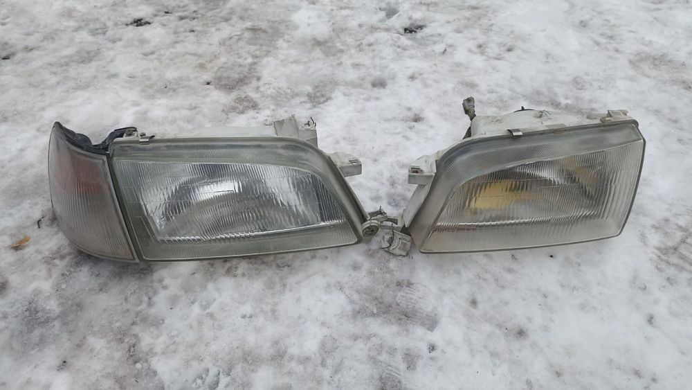 Продам фары на Toyota Carina E