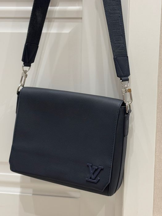 Сумка Louis Vuitton Takeoff Messenger