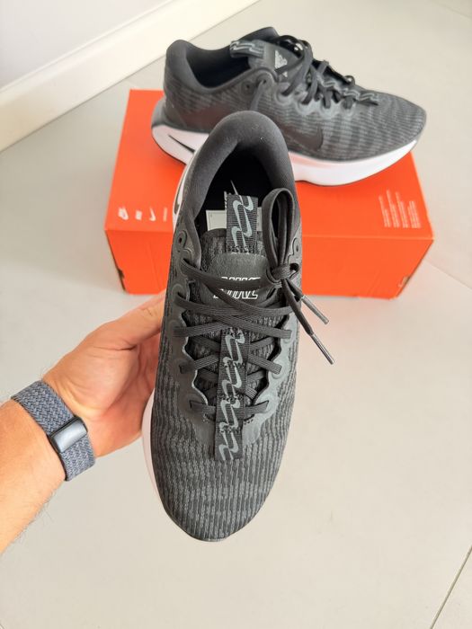 Nike Motiva Black White