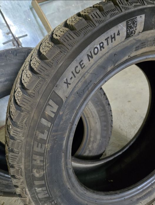 Продам шины от камри