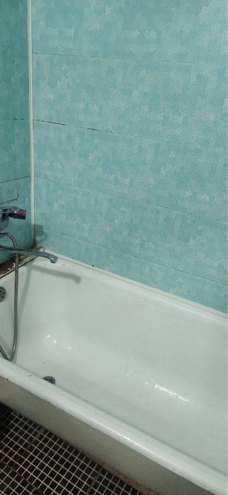 Срочно продаеться 2-комнатная квартира в городе Чирчике районе Октьябр