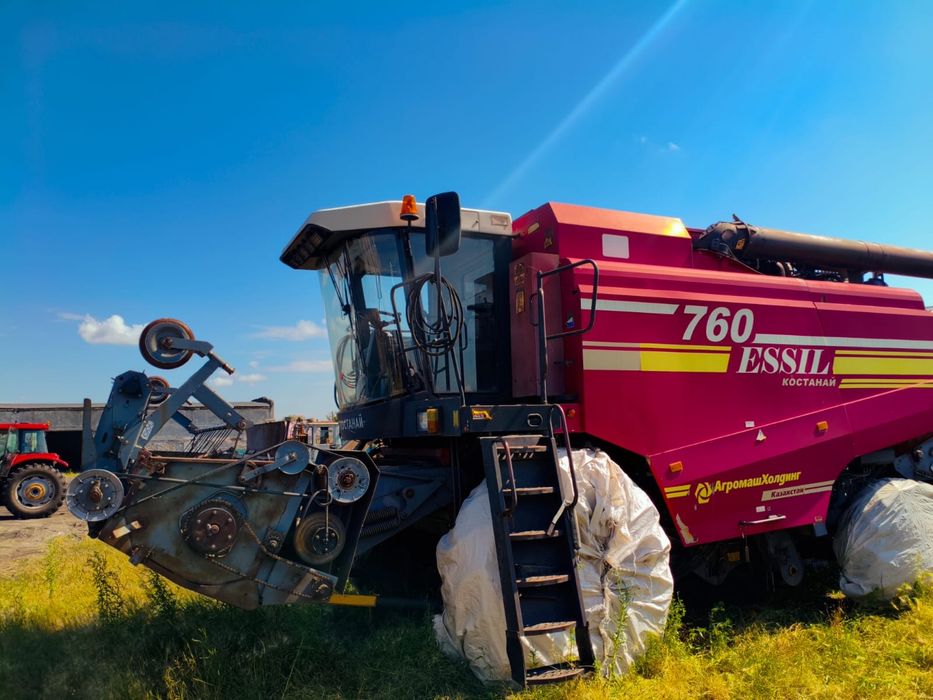 Продам комбайн Есиль 760