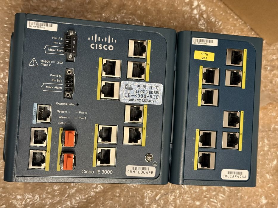Cisco IE 3000 Switch Industrial + Expansion Module (Nou)