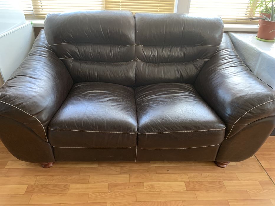 Диван из натуральной кожи