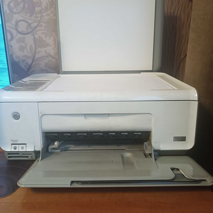 Продам принтер\сканер\копир HP Photosmart C3100
