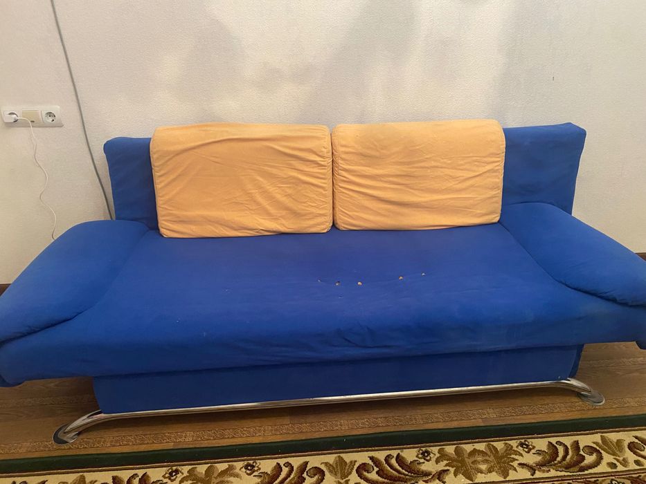 Отдам бесплатно Диван Б/У