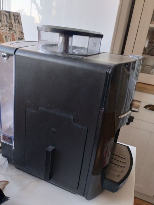 Каферобот Crups с мелене