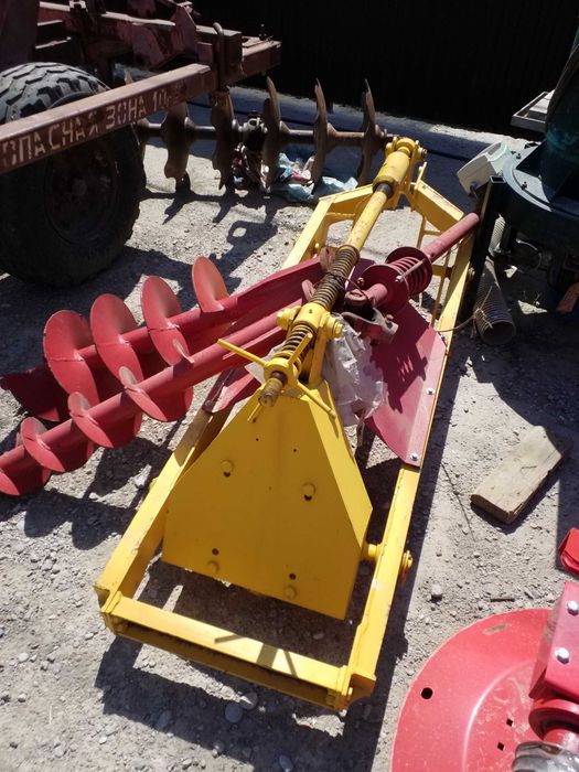 Ямобур на МТЗ ДЭМ 112