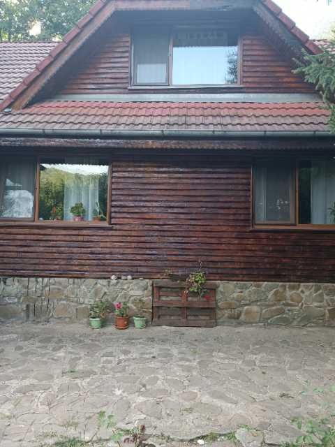 Vand proprietate pe malul raului Teleajen