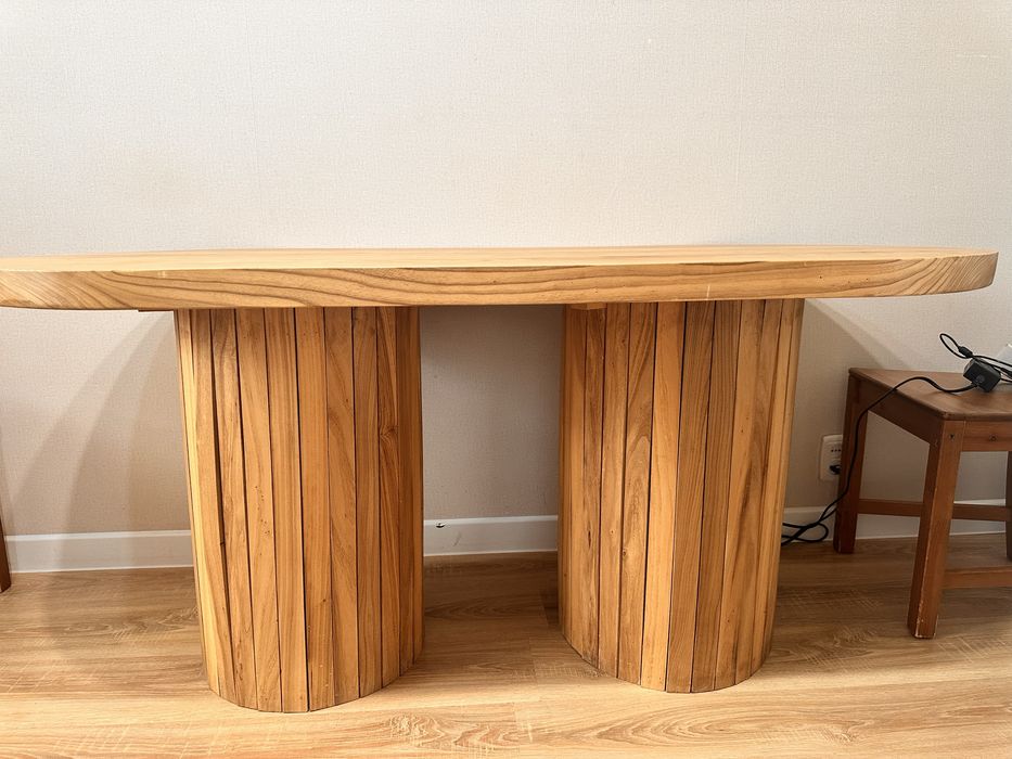 Стол из карагача натурального