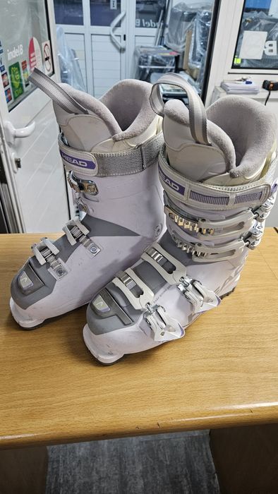 Продавам дамски ски обувки HEAD 37 номер