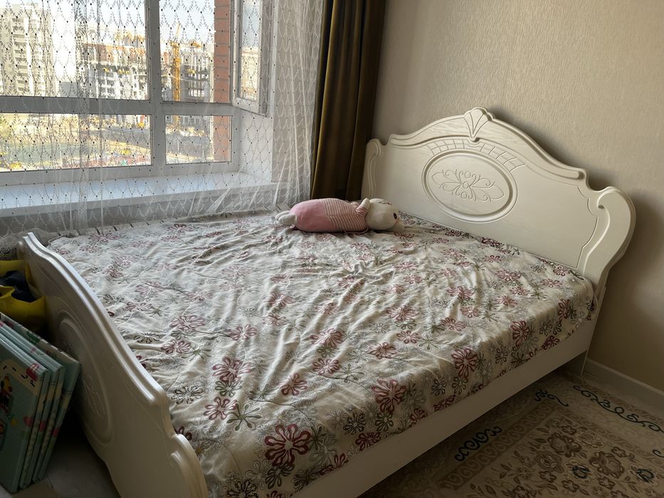 Продаем двухспальный кровать