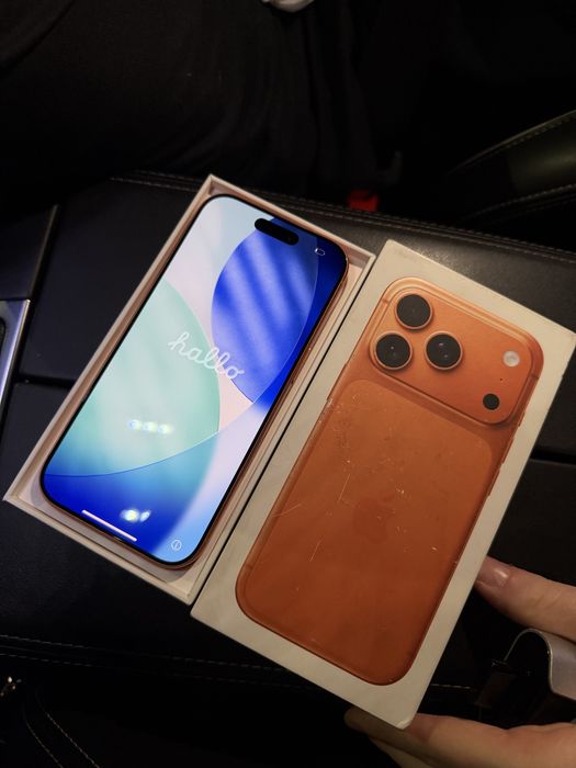 Iphone 17 pro 256 гб orange