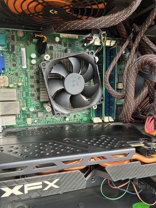 PC Gaming  – i5-2400 / RX 550 / 8 GB RAM / HDD 2 TB