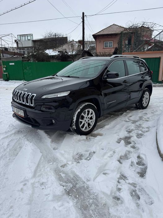 Vand autoturism jeep cherokee 4x4