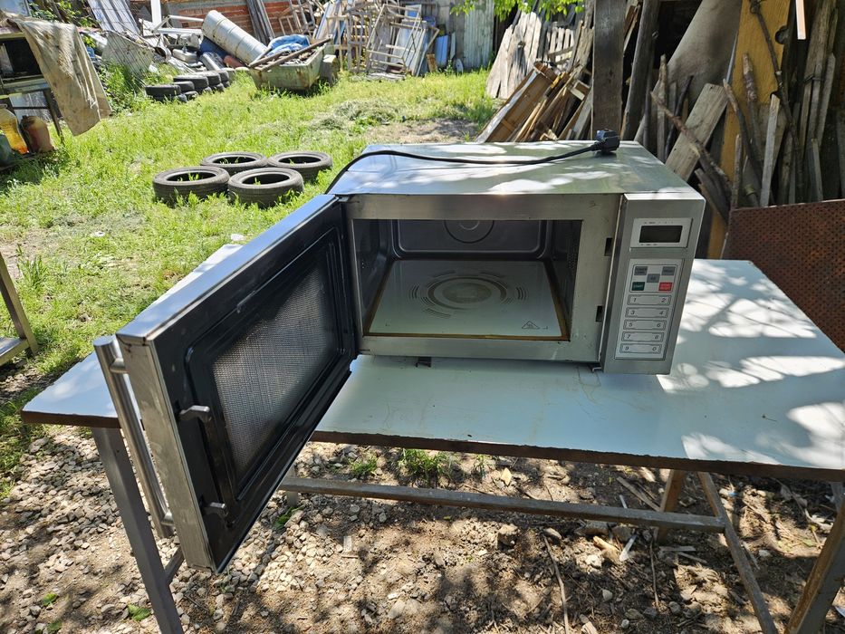 Микровълнова Фурна Професионална 1.500 W. Германия