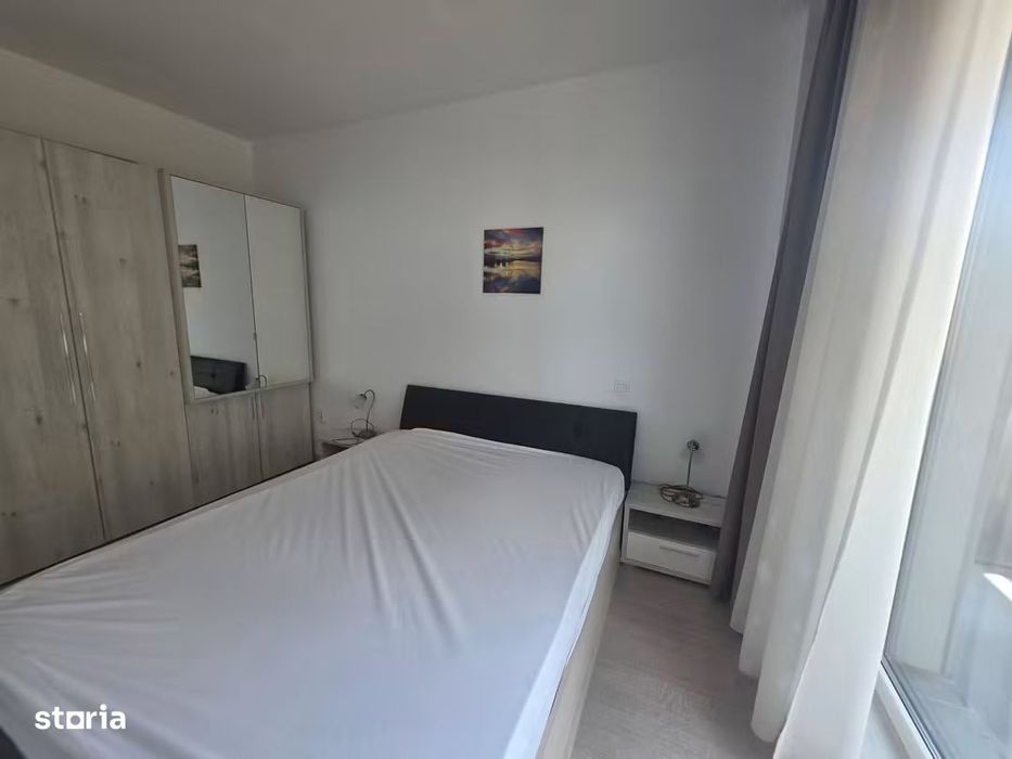 Inchiriez 2 camere tip studio cu parcare langa Coresi