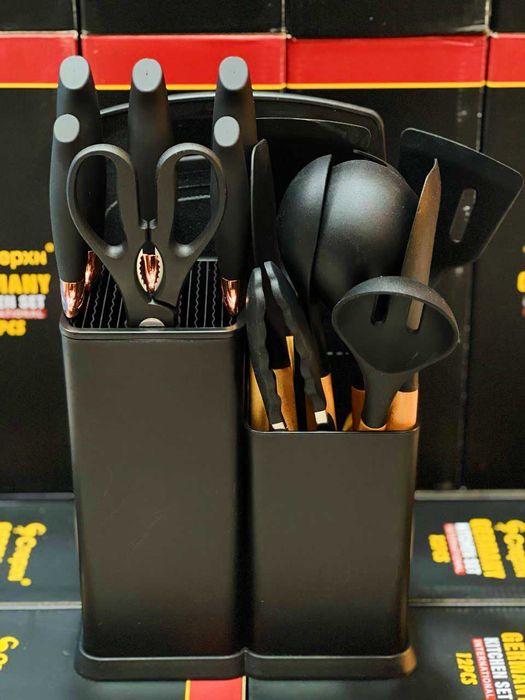 Набор кухонных принадлежностей