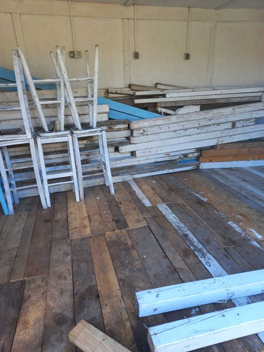 Продавам дървен материал