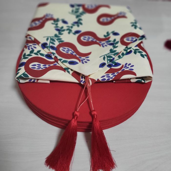 Раннер подтарелники