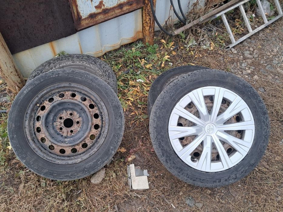 Продам диски штампы с шинами