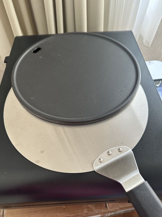 Фурна за пица, пицарка, каменна плоча