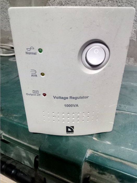 Стабилизатор напряжения для компьютера.