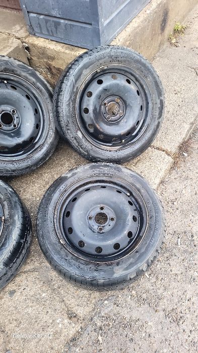 Диски с шинами Ларгус Логан