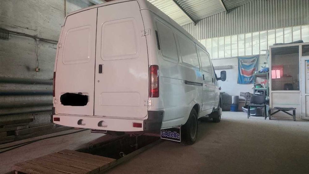 Продам Газель (цельнометаллическая)