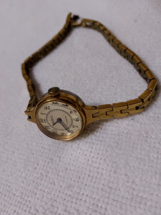 Часы советские женские