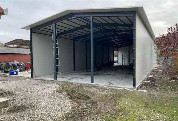 Vand hală metalică 10 x20