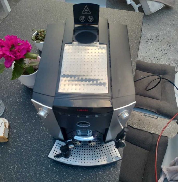 Aparat cafea Jura Impressa F50