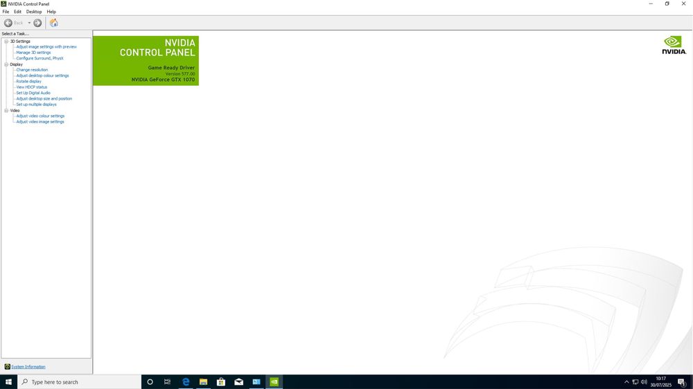 Геймърски компютър 1070 8GB / Ryzen 3 / 16 GB RAM