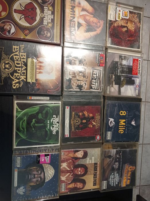 Lot cd/dvd originale Eminem/ The Black Eyed Peas