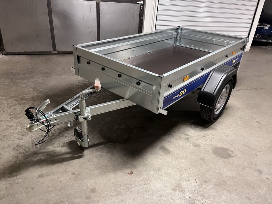 Vesta Uno 20 + опорно колело