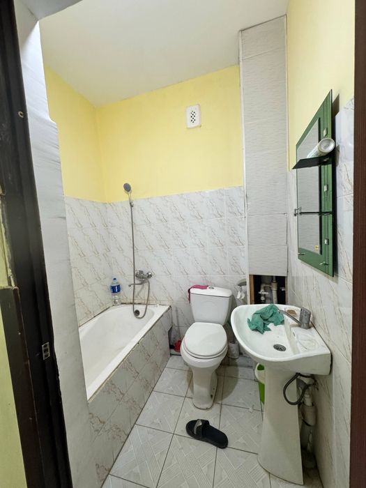 aziz bozor orientir 8 mart oldida 2 xonali kv ijaraga beramiz