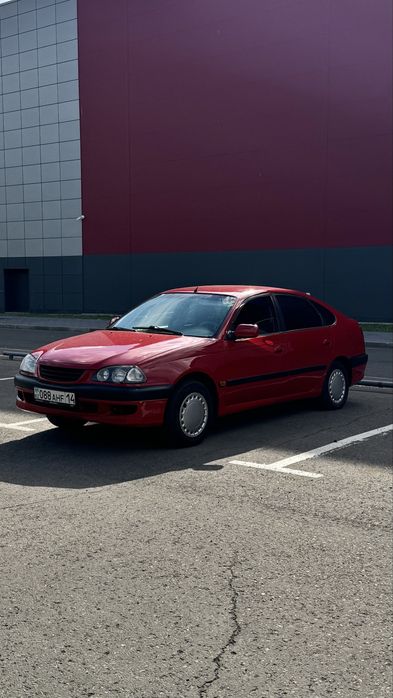Продам тоету авенсис