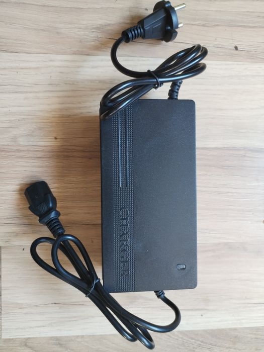 Incarcator scuter sau tricicleta electrica Plumb-Acid 48V20Ah