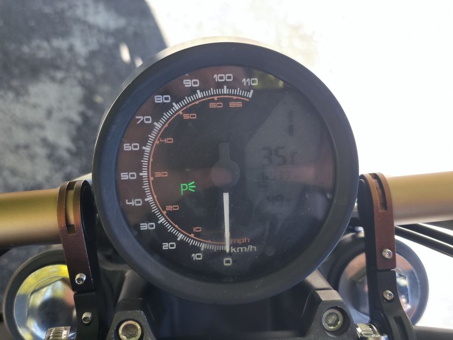 Super Soco TC Max 2023 cu 6700km la bord
