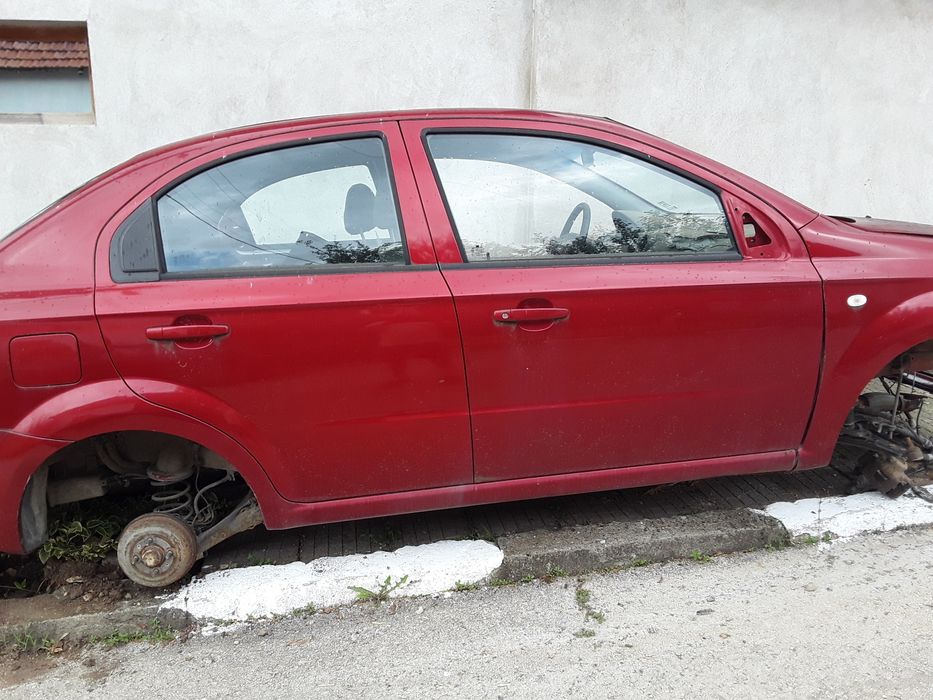 Шевролет АVЕО За части ,двигател и скоростна кутия продадени с. Ласкар ...