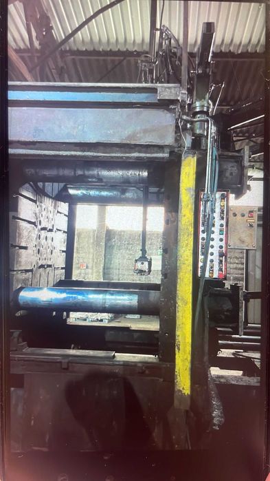 PRESĂ 900 tone forță de închidere