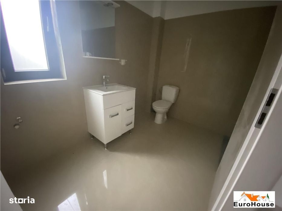 Apartament cu 3 camere de vanzare in Alba Iulia — fotografia 3